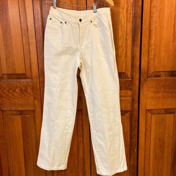 Talbots Stretch Petite Five Pocket Straight Leg Jean White Size 2P Preowned - Picture 1 of 8